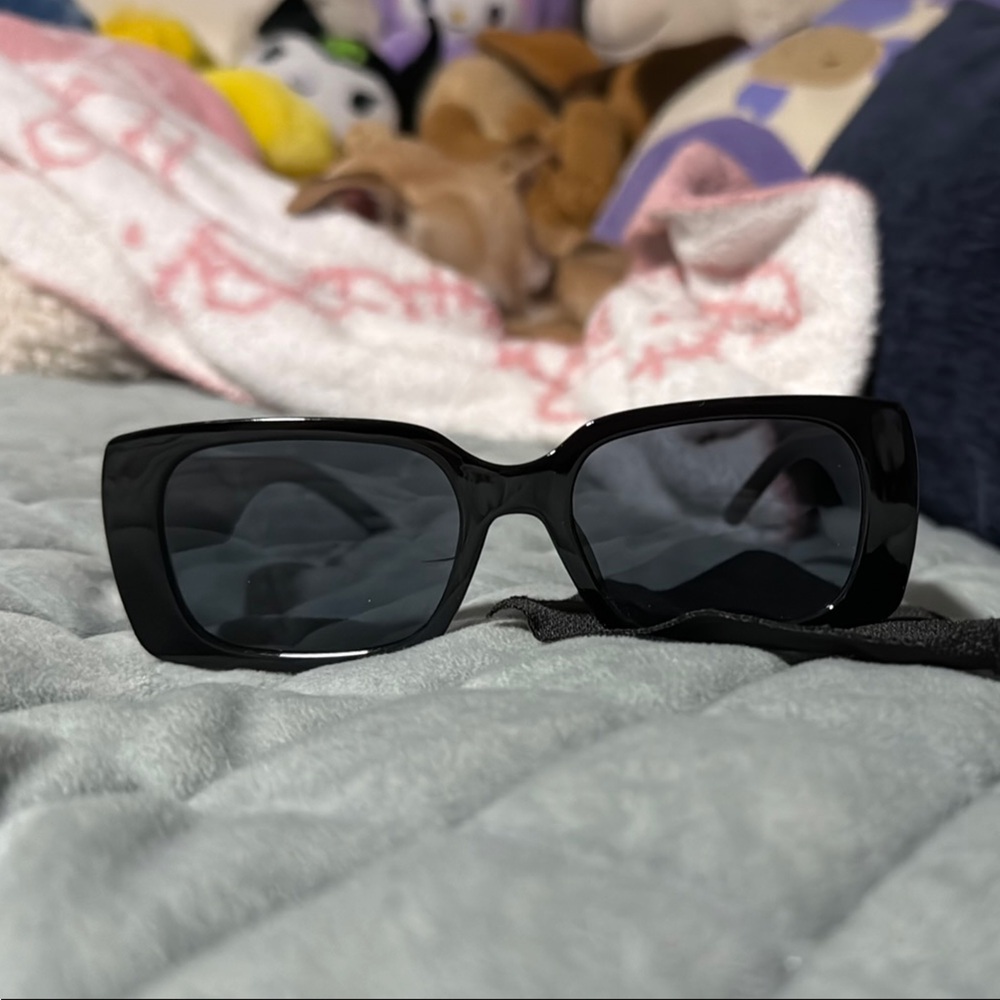 Stylish Black Sunglasses
